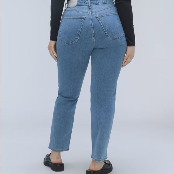 EVERLANE CURVY CHEEKY JEAN. SIZE 28 - Picture 2 of 9
